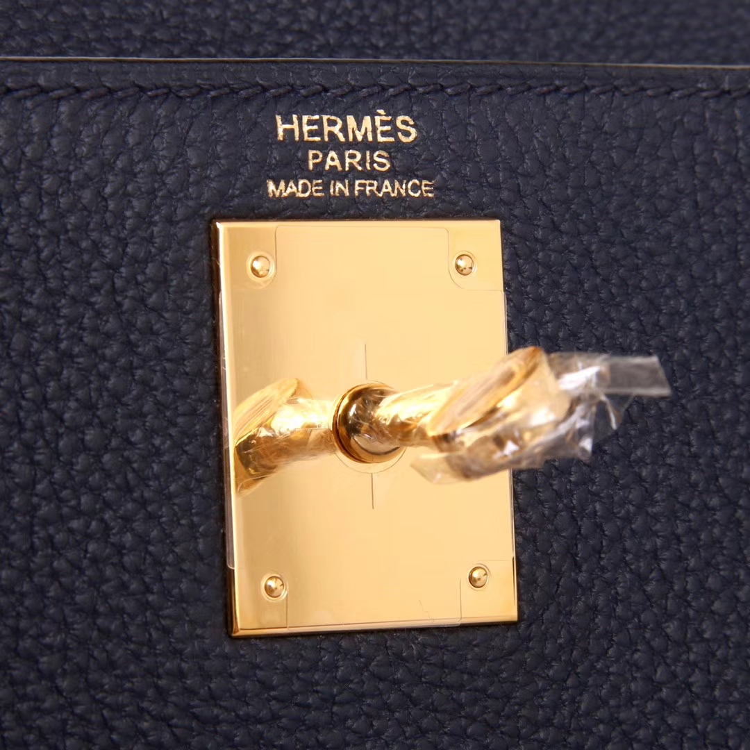 Hermès（爱马仕）kelly  深海蓝 原厂御用小牛皮 Togo 金扣 28cm 现货