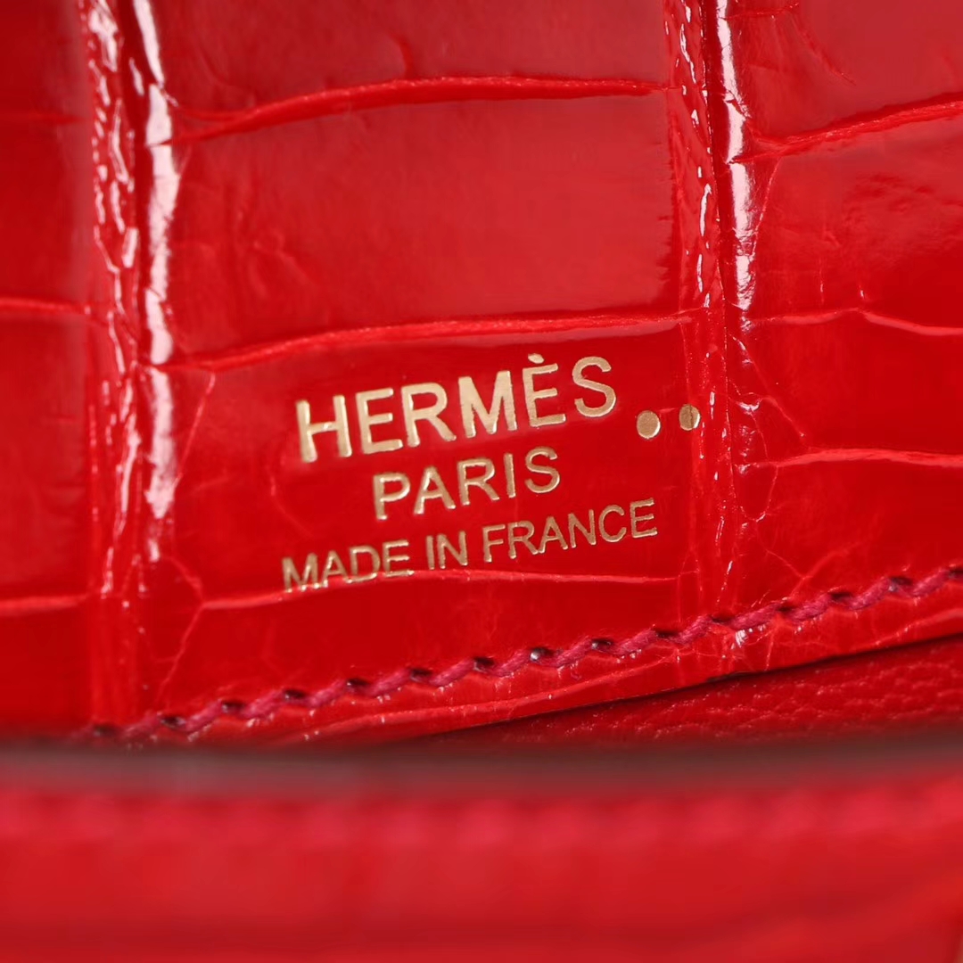 Hermès（爱马仕）Kelly Cut 31CM 金扣法拉利红 鳄鱼皮