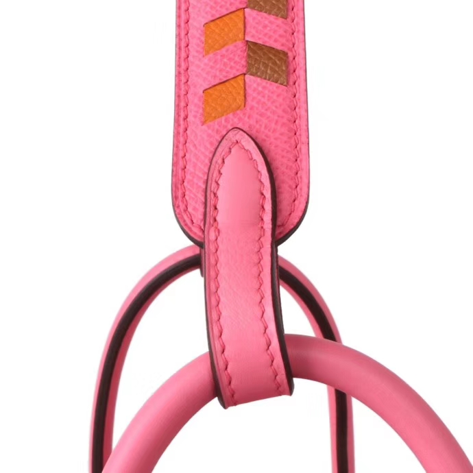 Hermès（爱马仕）2019新款 lindy琳迪包 u5唇膏粉 swift皮 编织肩带 银扣 26cm