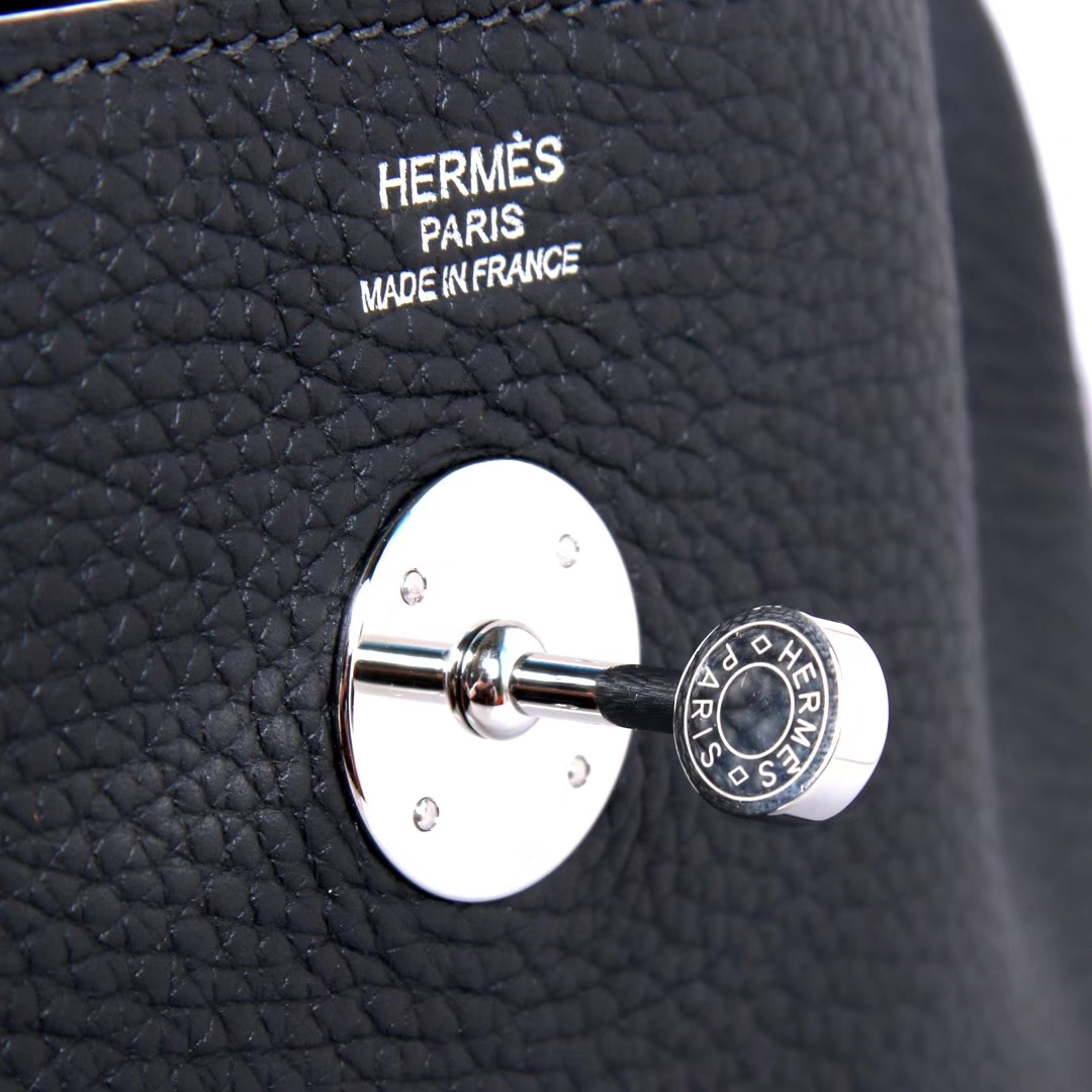 Hermès（爱马仕）Lindy琳迪包 黑色  银扣 Togo 26cm