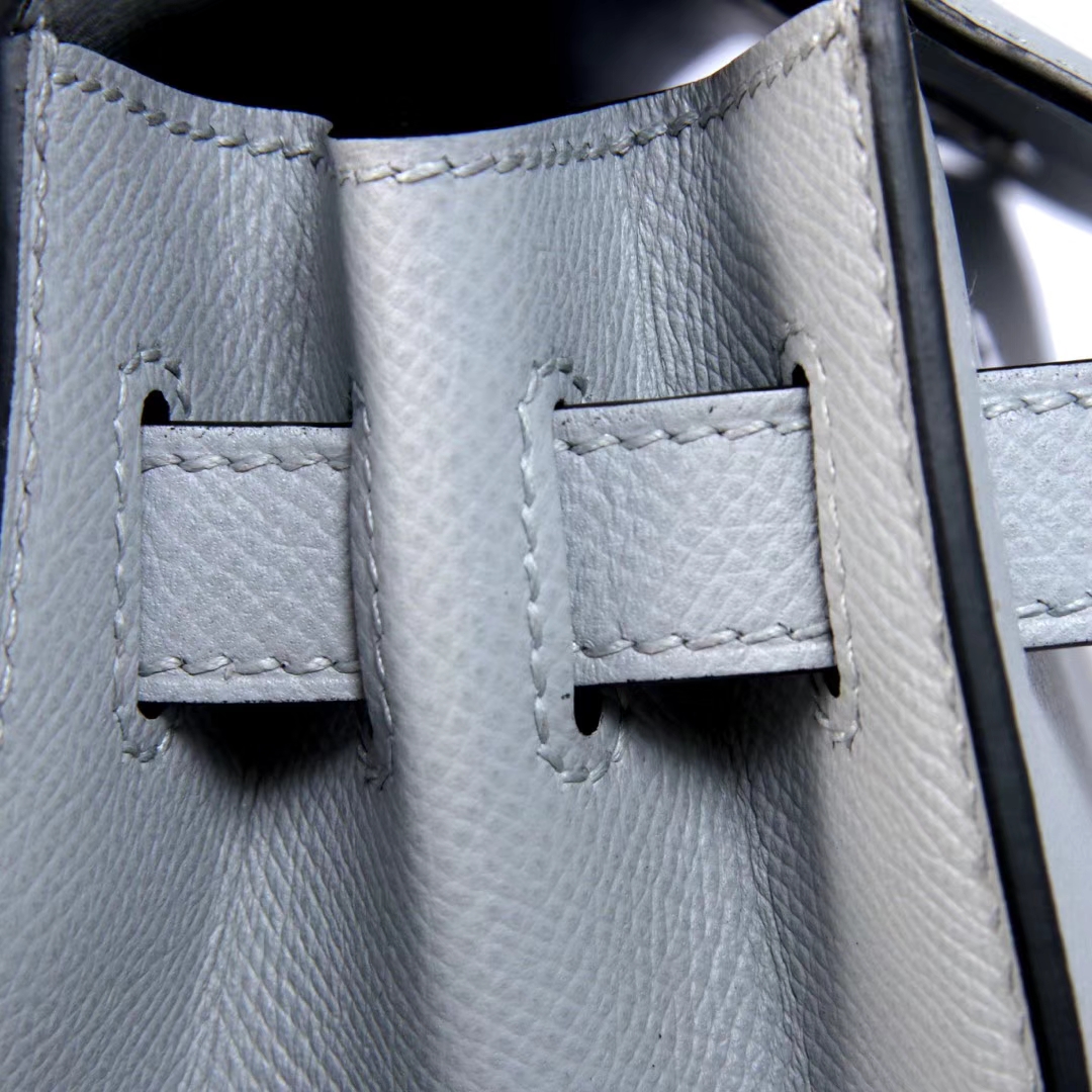 Hermès（爱马仕）Kelly 凯莉包 冰川灰 原厂御用顶级Epsom 皮 银扣 28cm