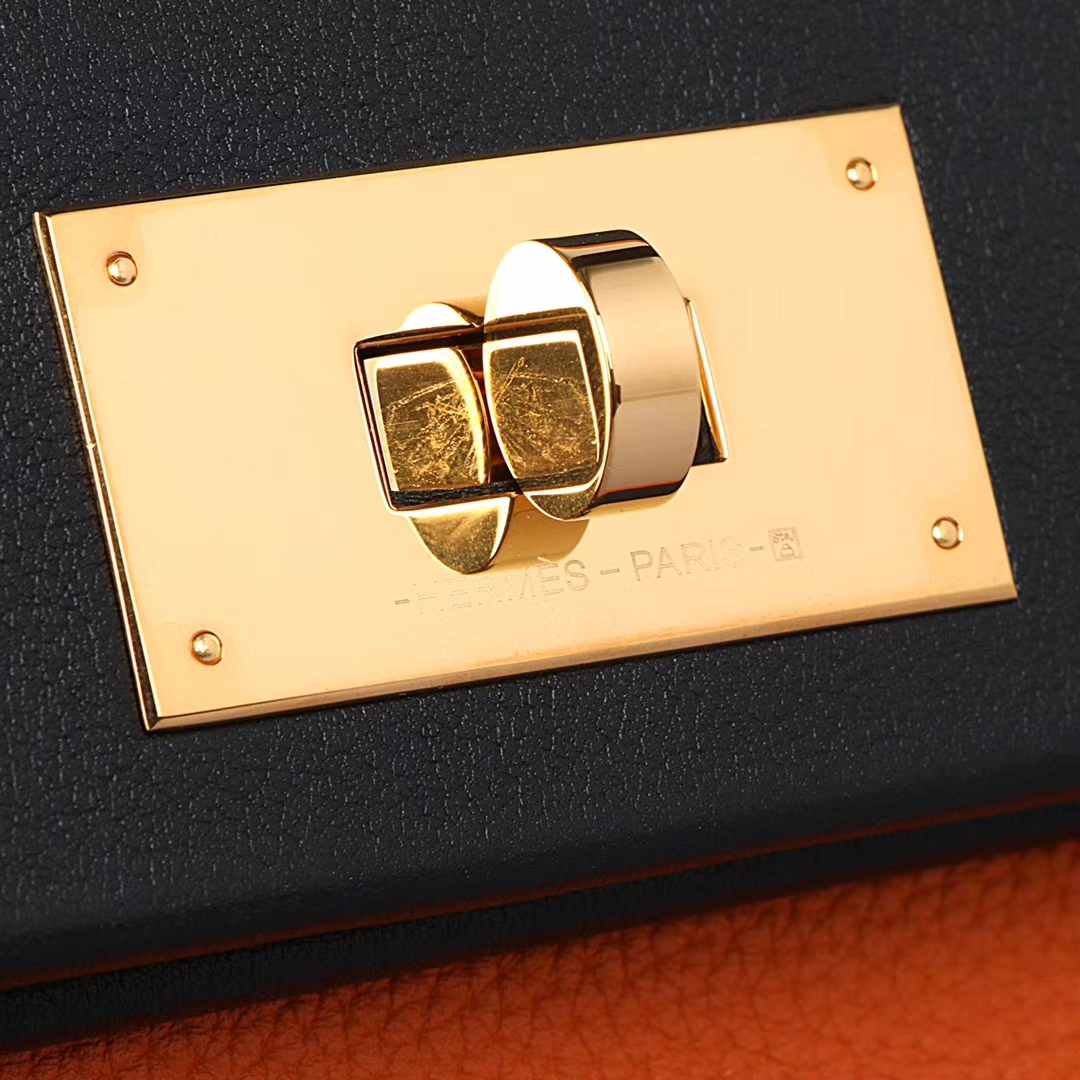 Hermès（爱马仕）Kelly 2424 橙色拼黑色 togo 金扣 29cm