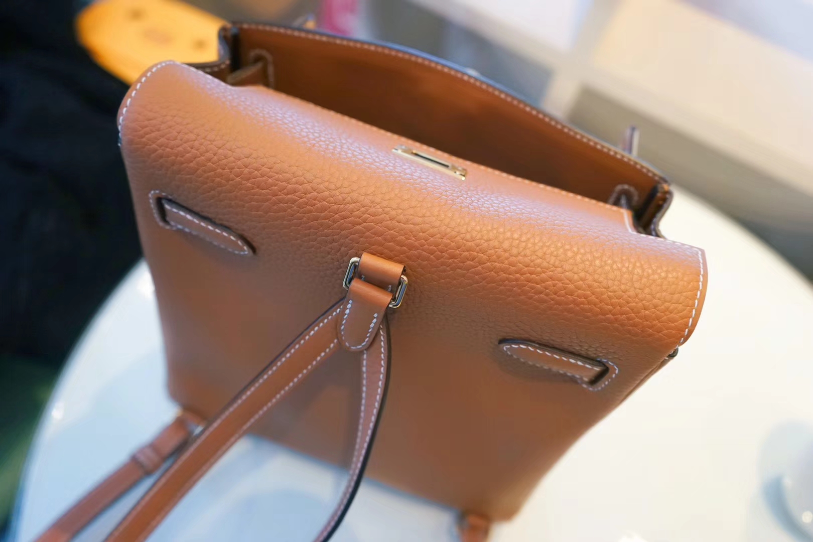 Hermès（爱马仕）kelly ado 双肩包 金棕色 togo 金扣 22cm