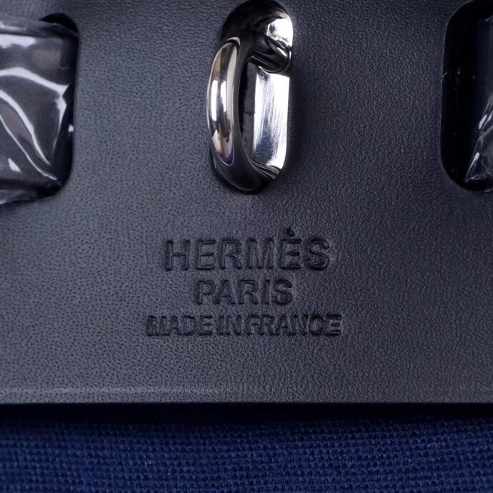 Hermès（爱马仕）herbag 黑色马鞍皮拼马耳他蓝帆布 31CM