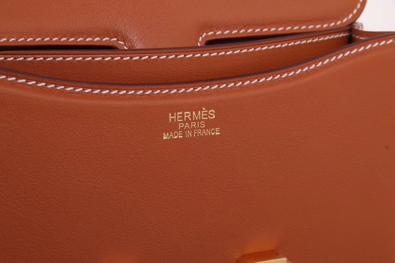 Hermès（爱马仕）Constace空姐包 金棕色 原厂御用Swift皮 金扣 19cm