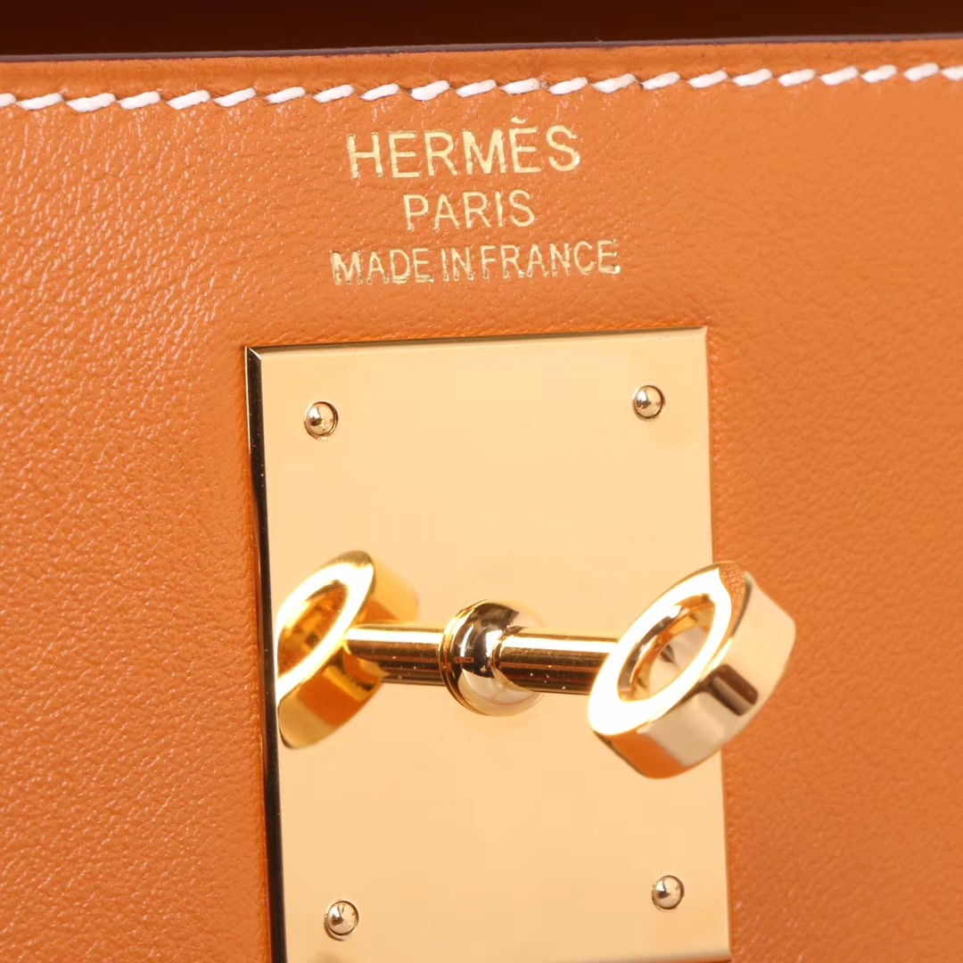 Hermès（爱马仕）Kelly凯莉包 太妃金 原厂御用swift皮 金扣 28cm