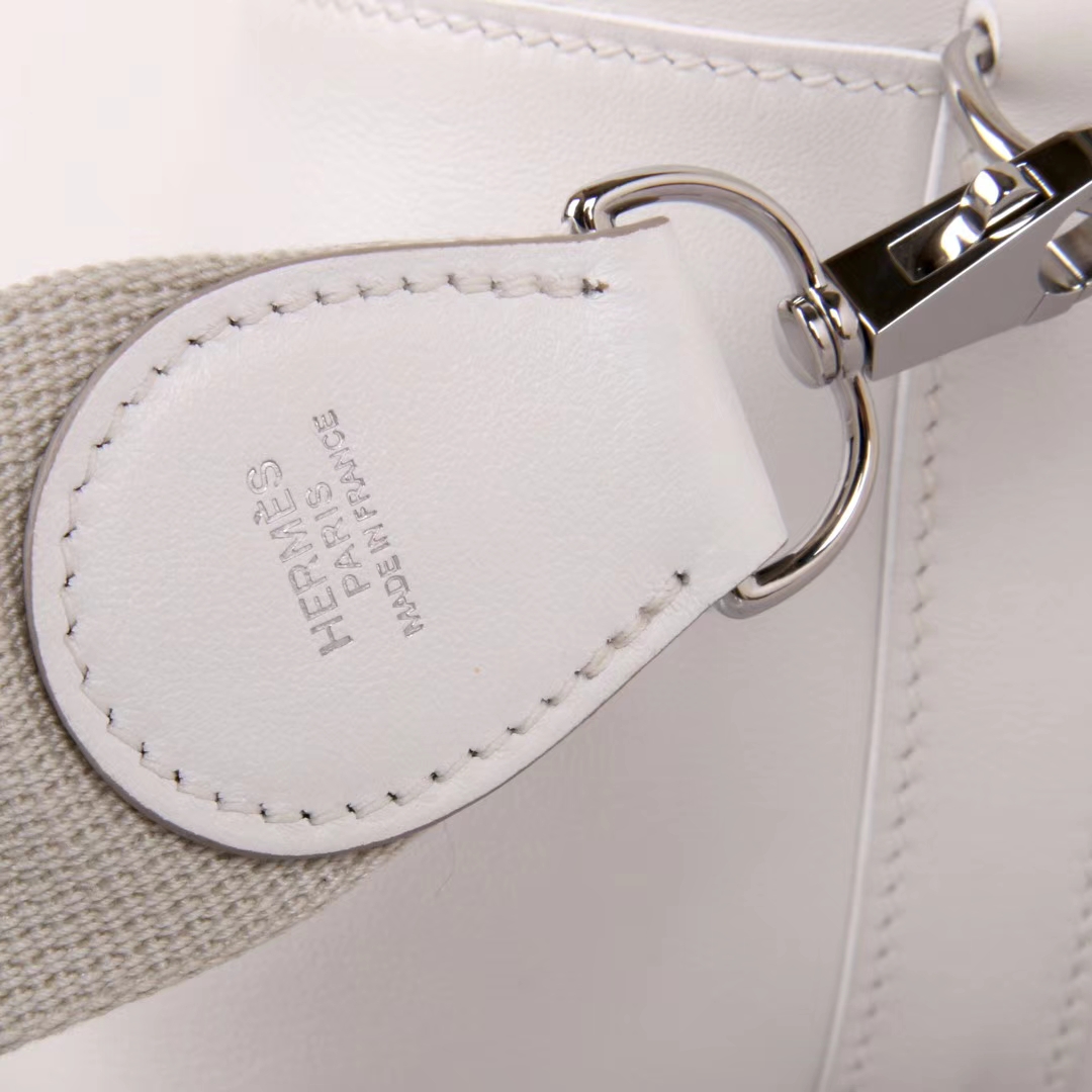 Hermès（爱马仕）Toolbox牛奶盒 纯白 原厂御用swift皮 银扣 20cm