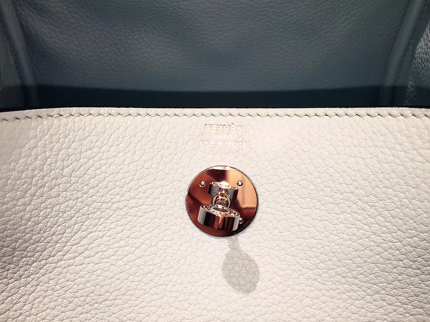 Hermès（爱马仕）Lindy琳迪包 马卡龙蓝 银扣 Togo 30CM