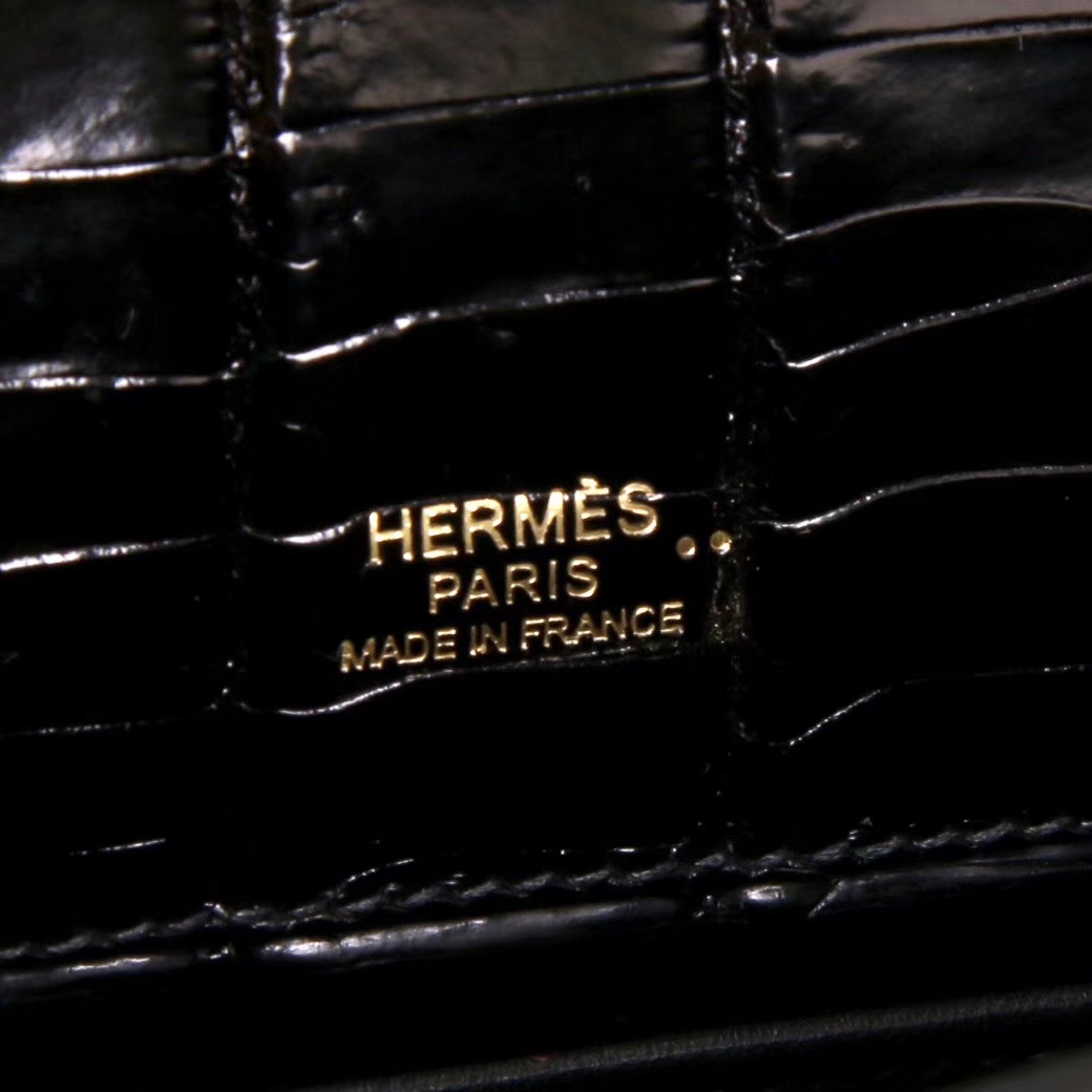 Hermès（爱马仕）mini kelly 一代​ 22cm 黑‎色 亮面鳄‎鱼 金扣