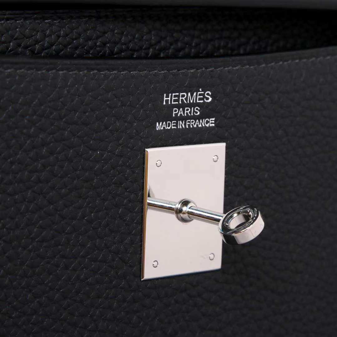 Hermès（爱马仕）Kelly Depeches（Kelly​男包）午​夜蓝 togo​ ​银扣