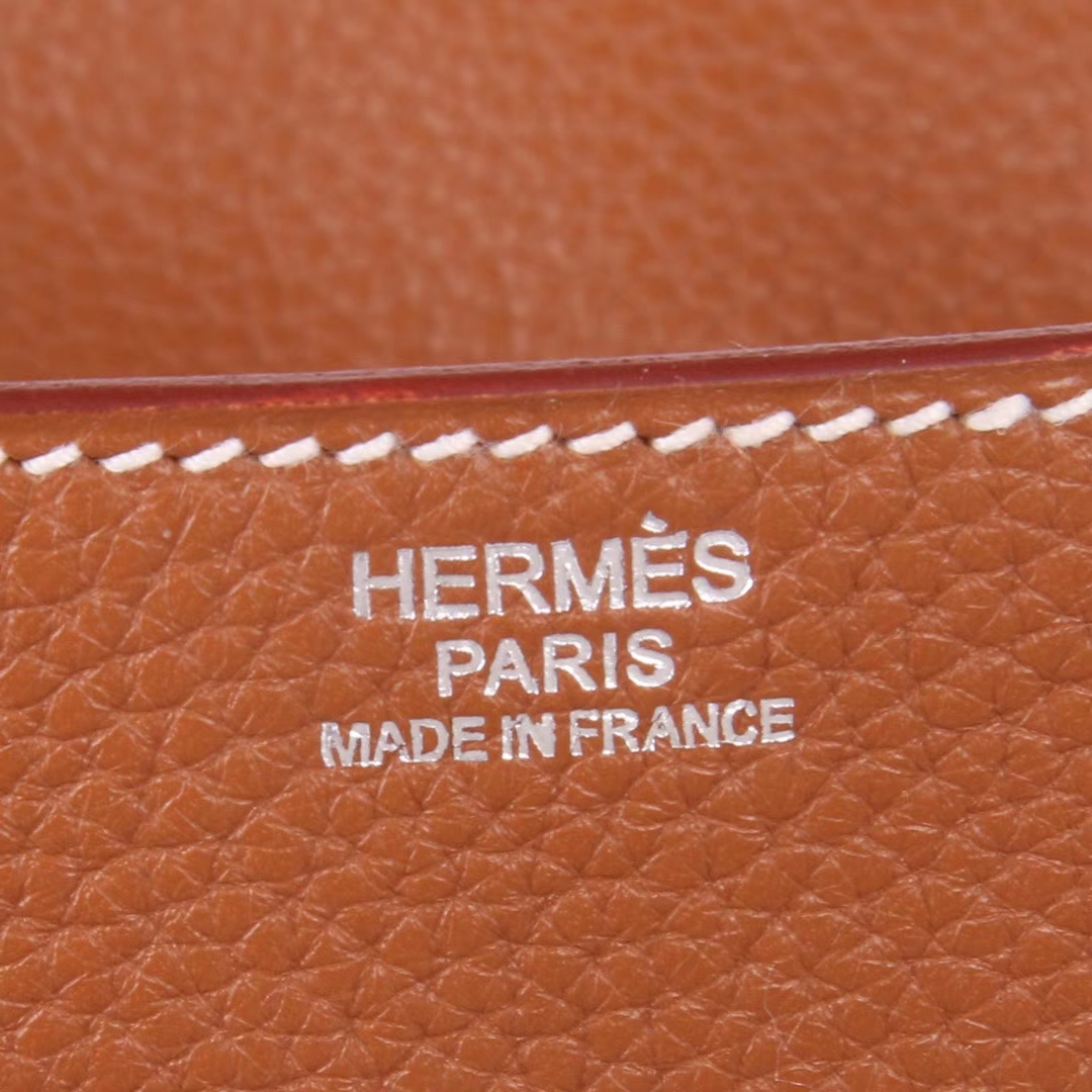 Hermès（爱马仕）Lindy 琳迪包 金棕色  togo 银扣 30cm