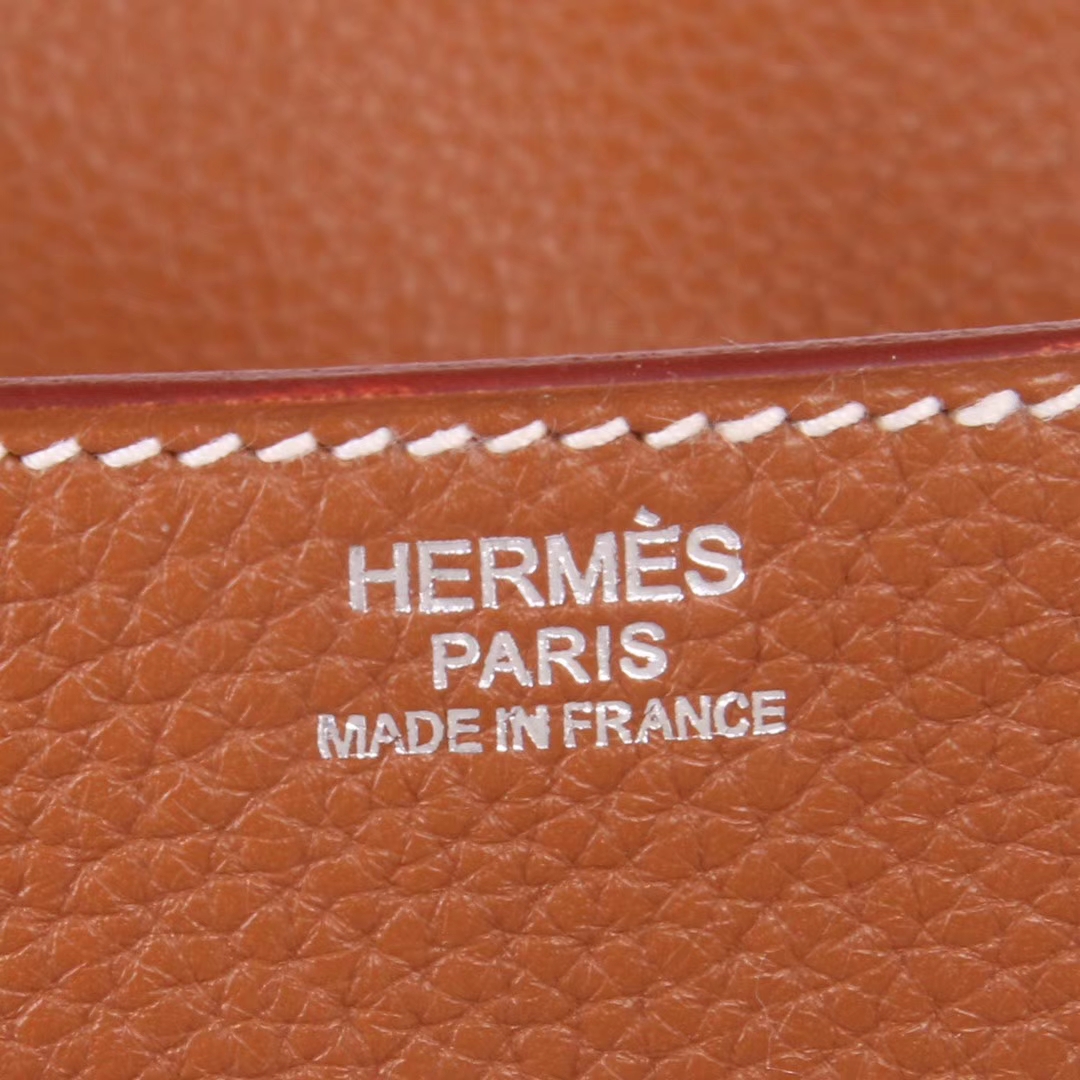 Hermès（爱马仕）Lindy 琳迪包 金棕色  togo 银扣 30cm
