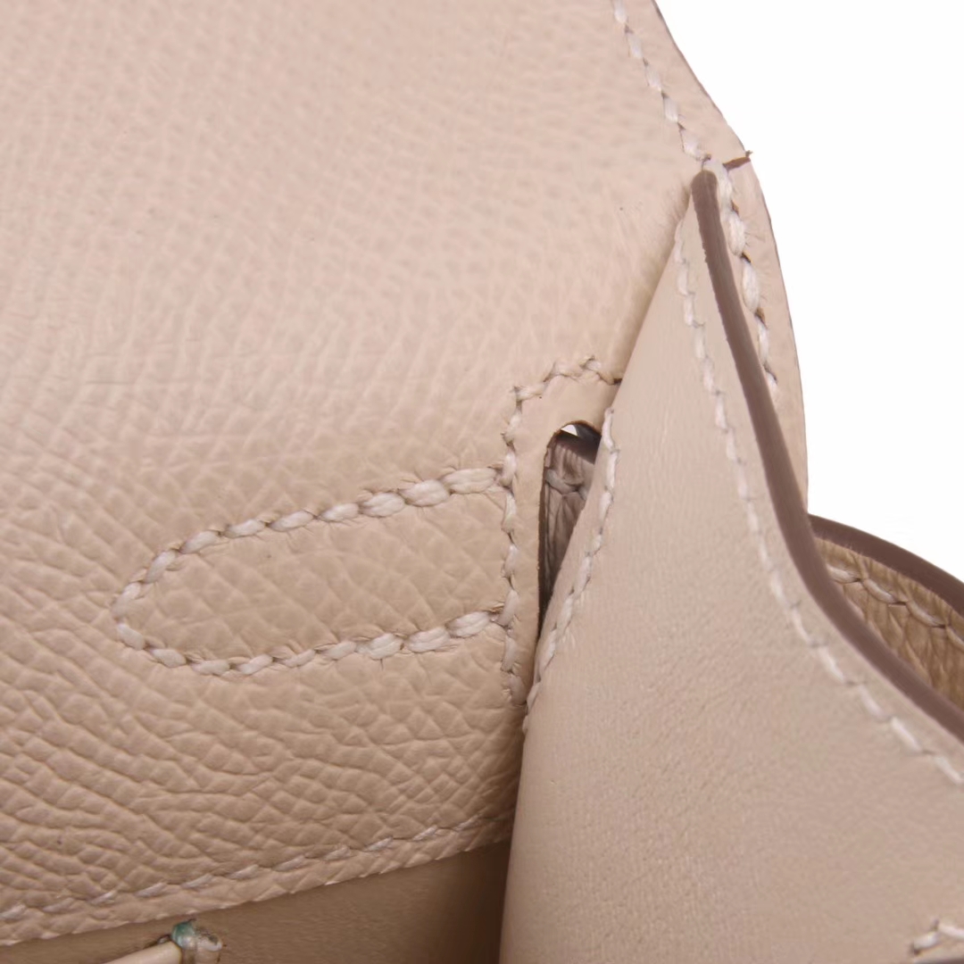 Hermès（爱马仕）miniKelly 一代 22cm 奶昔白 金扣 Epsom皮