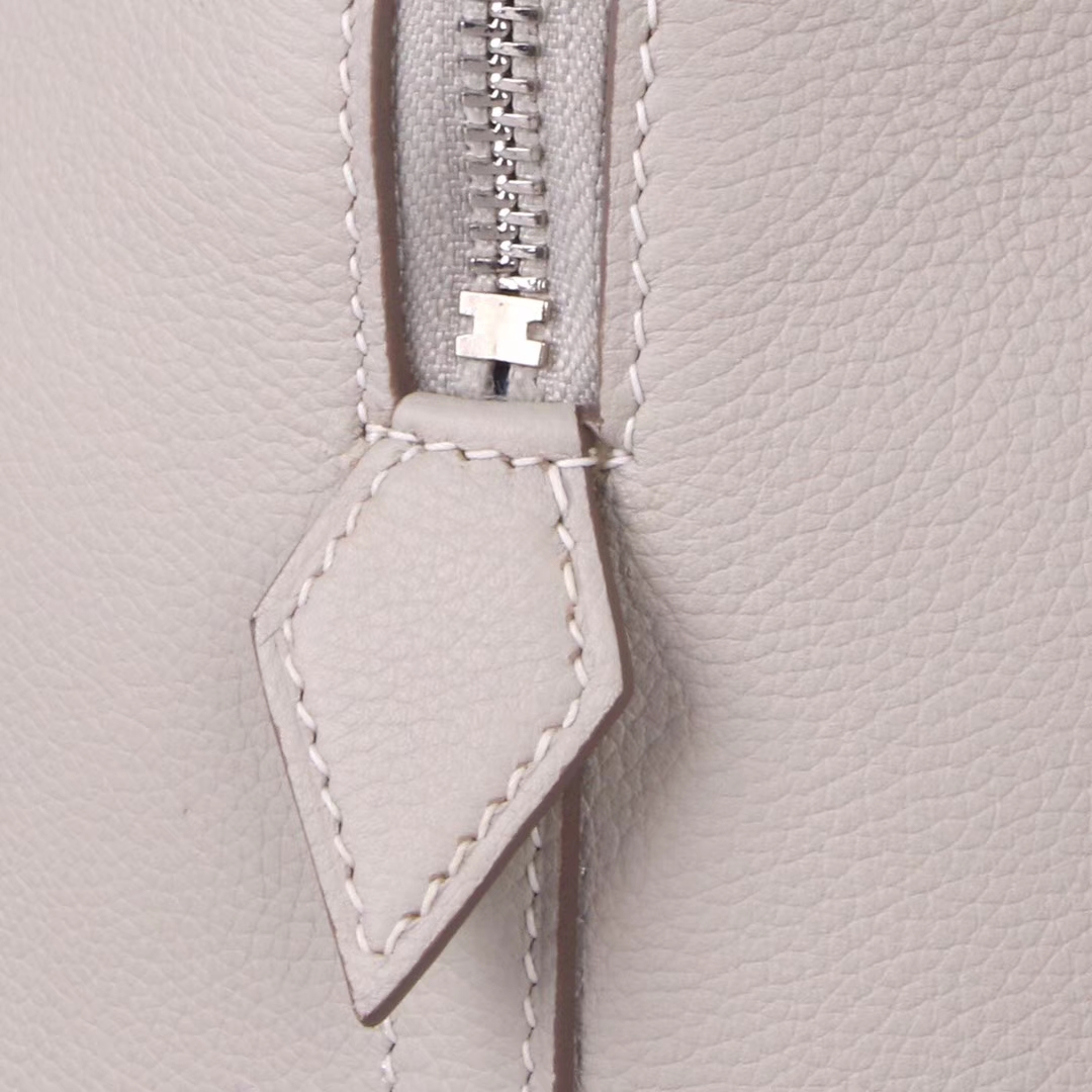 Hermès（爱马仕）2019秋‎冬走​秀款 棒球包​ 45cm 奶昔白‎ togo