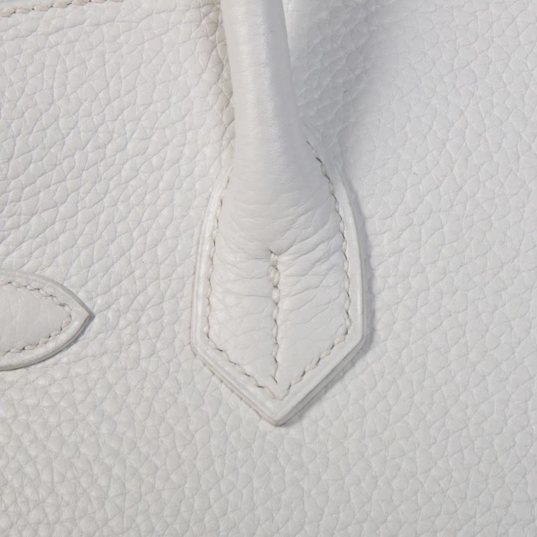 Hermès（爱马仕）Birkin 铂金包 纯白色 togo 金扣 30cm