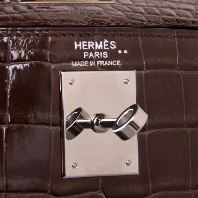 Hermès（爱马仕）Kelly 凯莉包 咖啡色 亮面鳄鱼 银扣 28cm