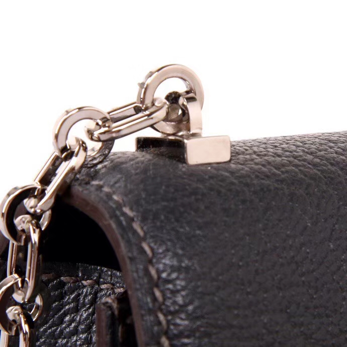 Hermès（爱马仕）Verrou 锁链包 黑色 山羊皮 银扣 17cm