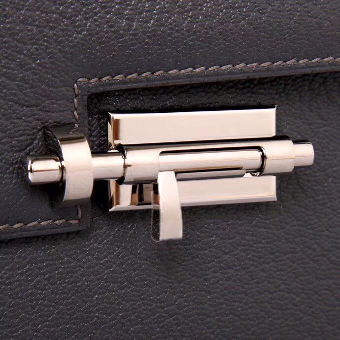 Hermès（爱马仕）Verrou 锁链包 黑色 山羊皮 银扣 17cm