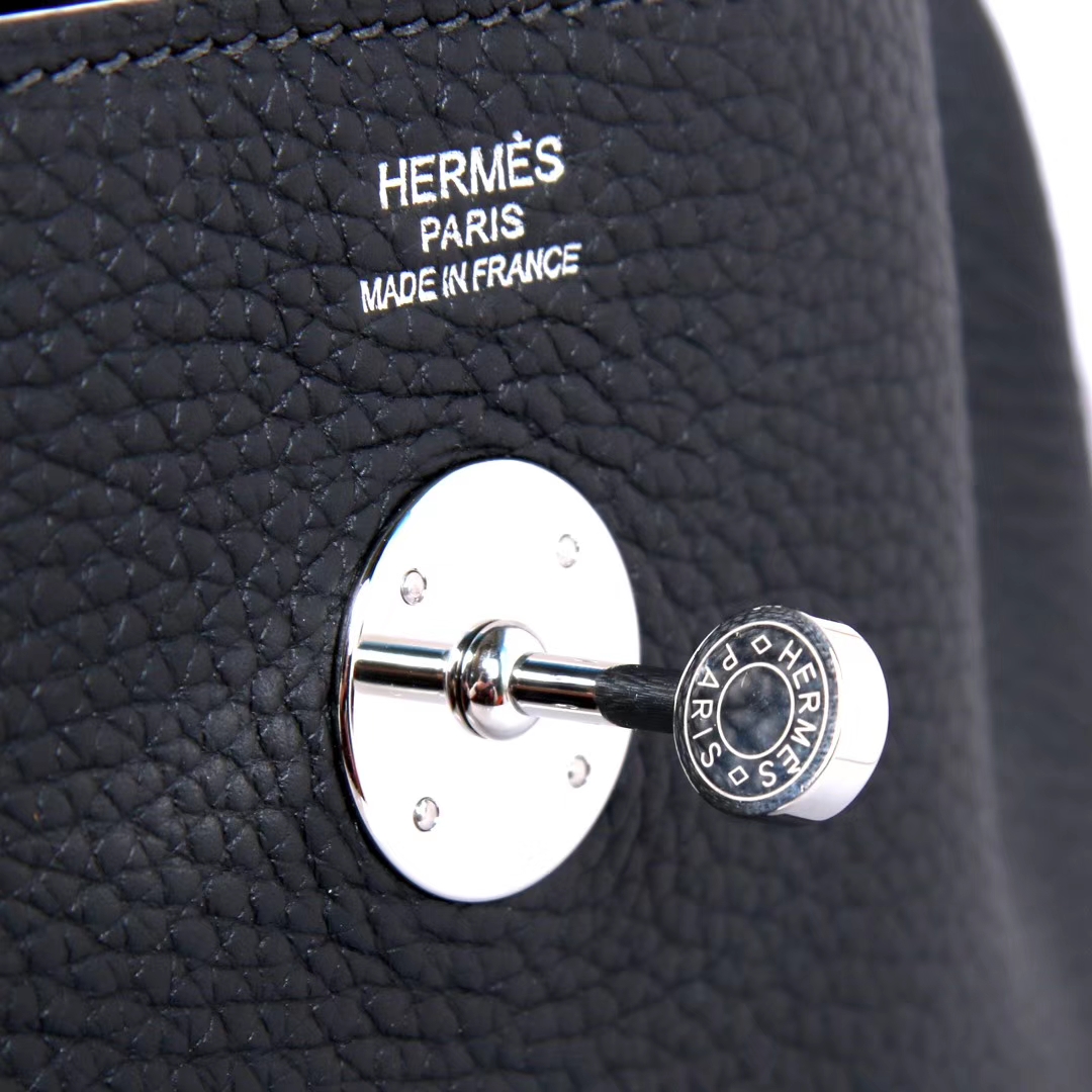 Hermès（爱马仕）Lindy 30 银扣 CK89黑色 togo