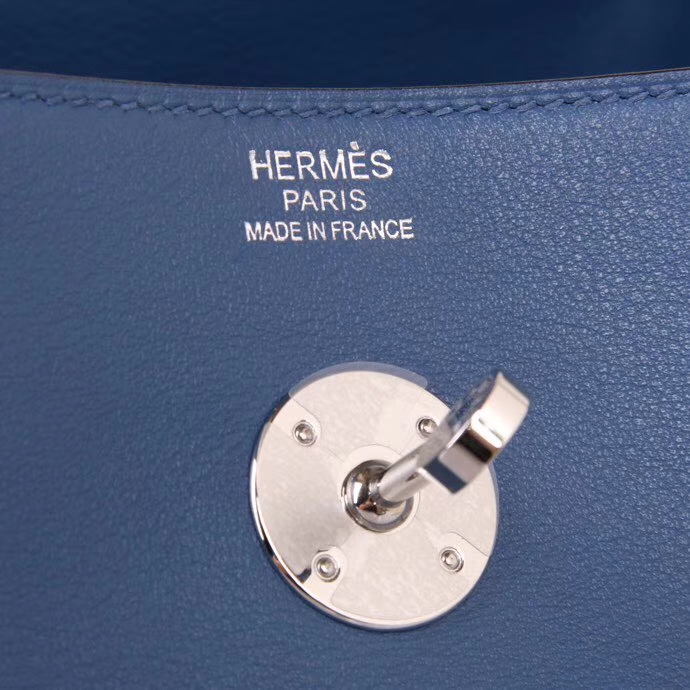 Hermès（爱马仕）Lindy 琳迪包 布莱顿蓝 编织肩带 swift皮 银扣 26cm
