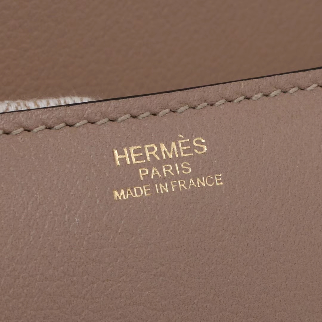 Hermès（爱马仕）MIDI 挎包 风衣灰 epsom皮 金扣 18cm