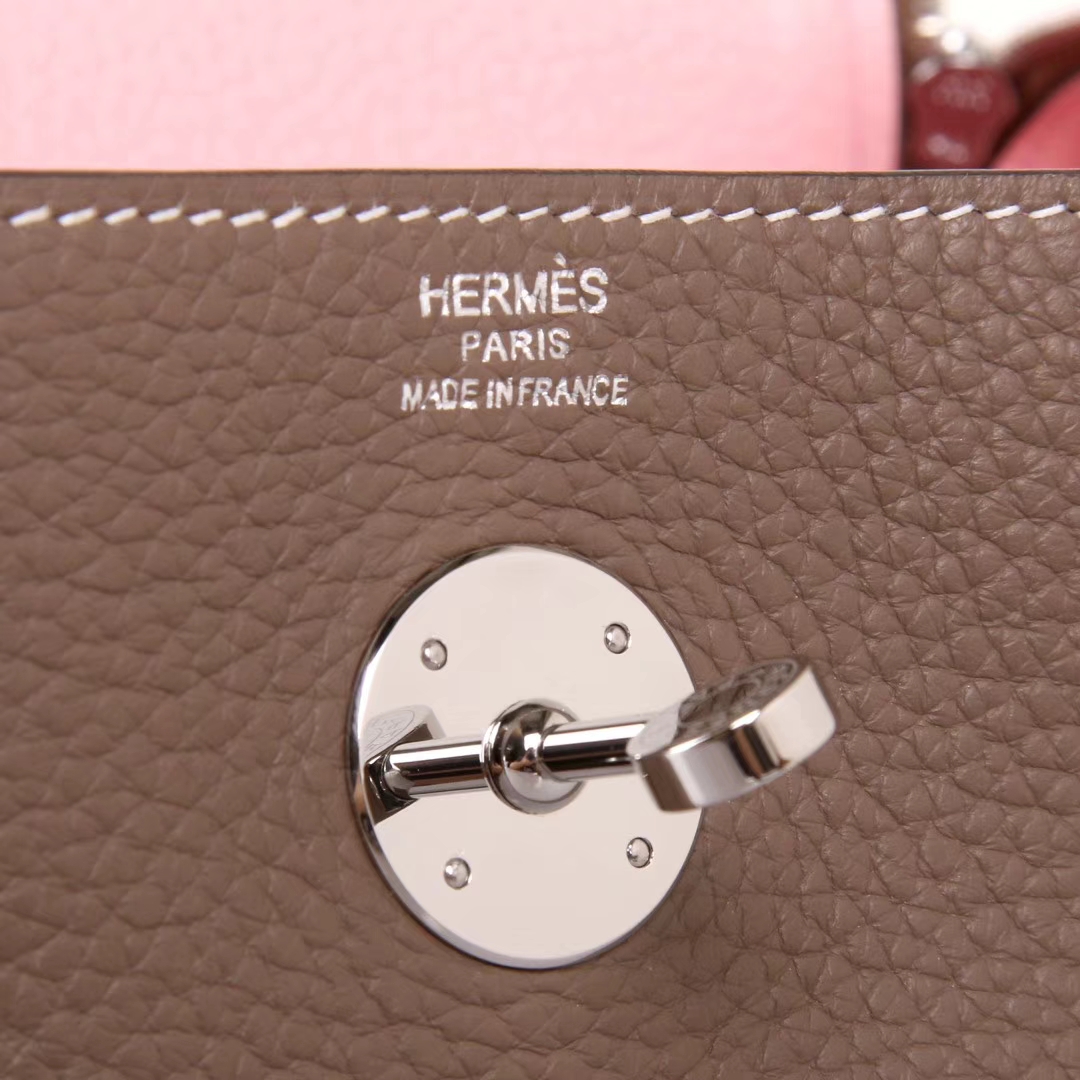 Hermès（爱马仕）Lindy 琳迪包 大象灰拼奶昔粉 togo 银扣 26cm