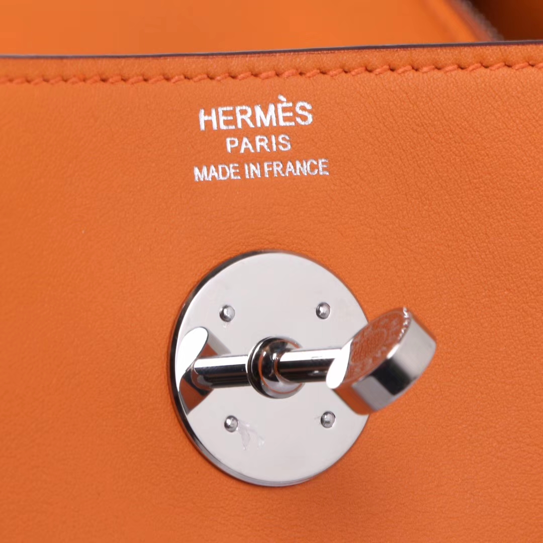 Hermès（爱马仕）Lindy 26 银扣 银杏橙色 编织肩带 swift皮