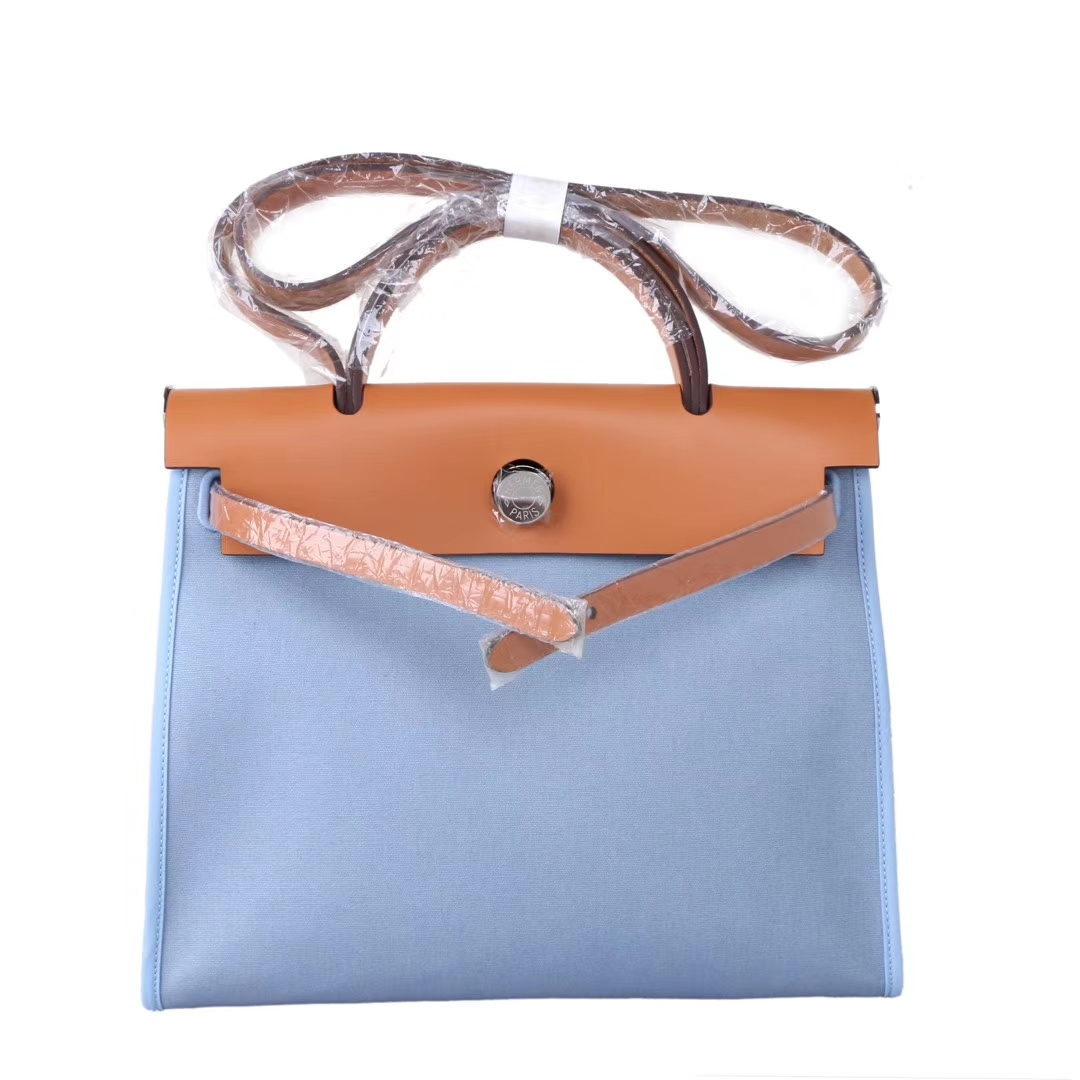 Hermès（爱马仕）Herbag 驼色盖头马卡龙蓝 帆布 银扣 31cm