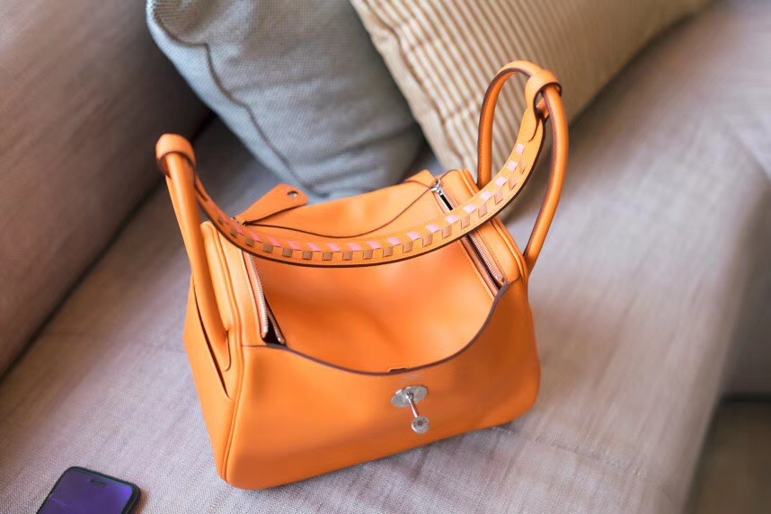 Hermès（爱马仕）lindy 橙色 swift 编织肩带 银扣 26cm