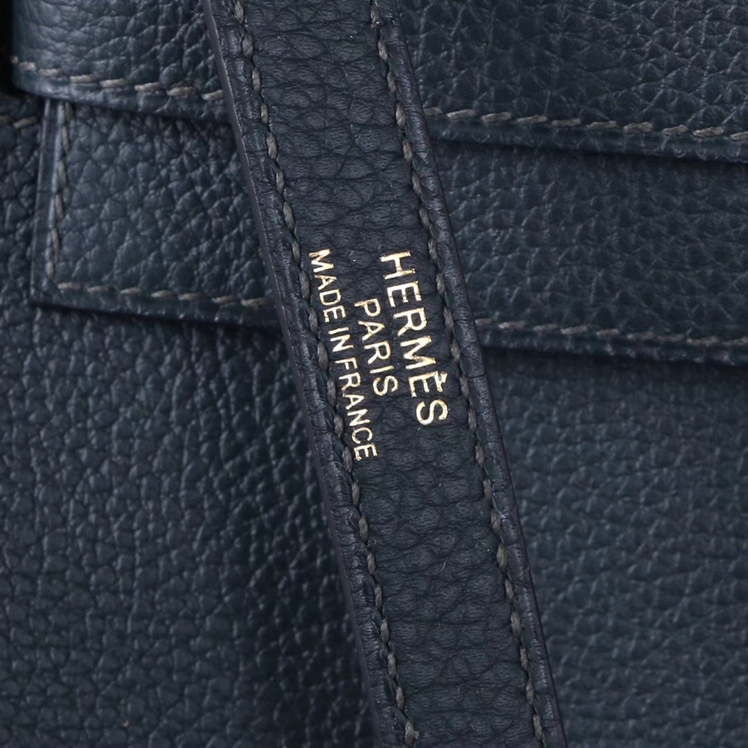 Hermès（爱马仕）Kelly 凯莉包 黑色 TOGO 金扣 28cm