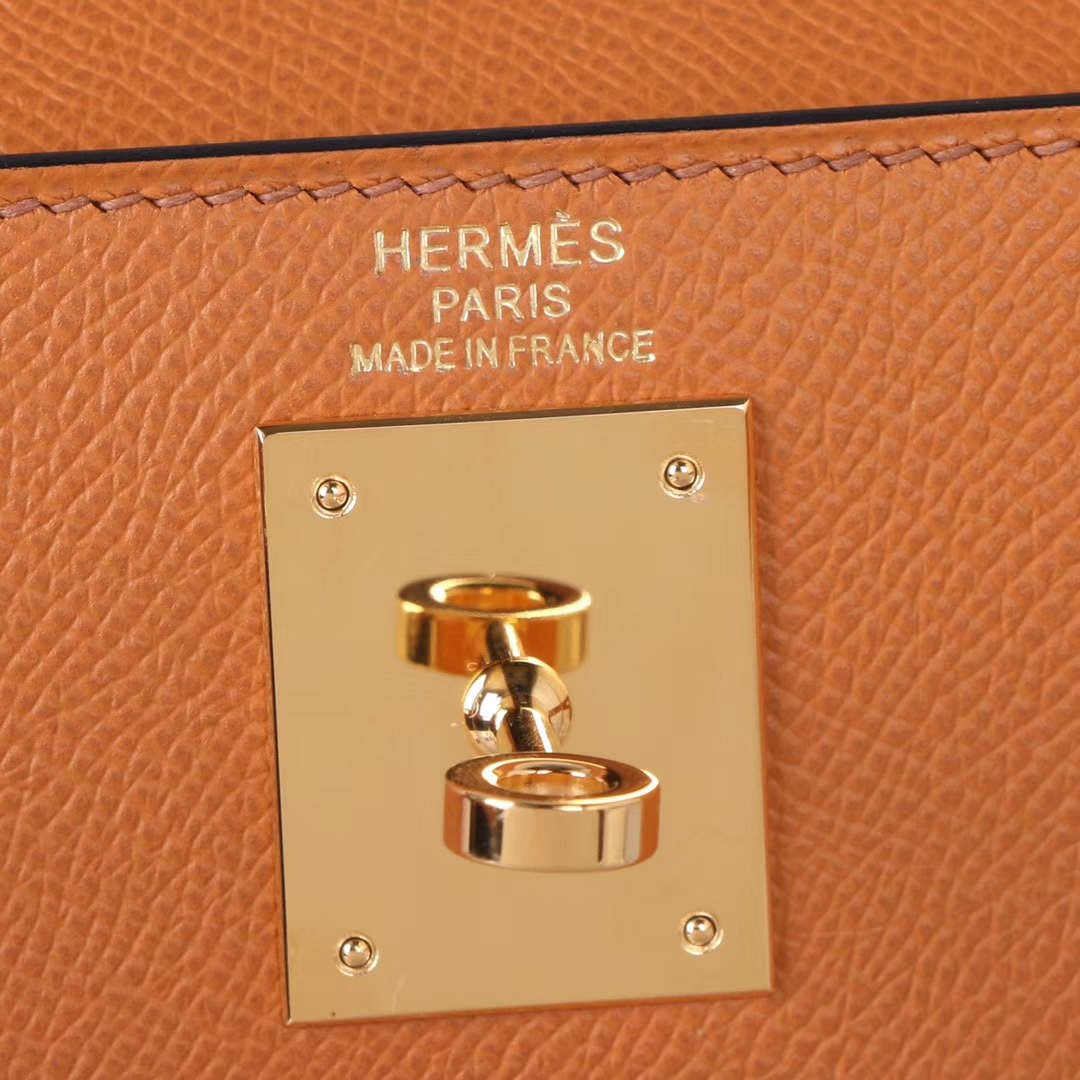 Hermès（爱马仕）Kelly 凯莉包 太妃金 Epsom皮 金扣 28cm