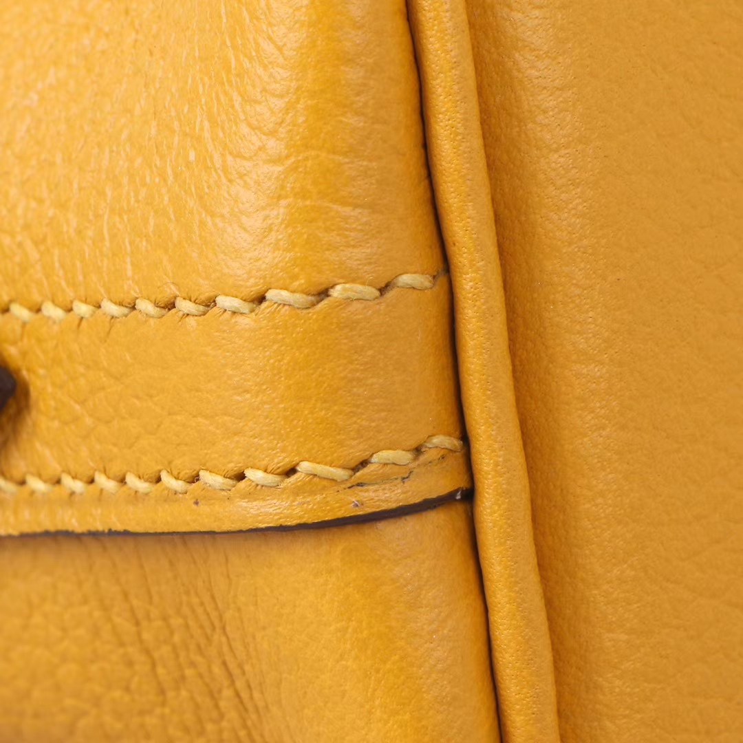 Hermès（爱马仕）Bolide 保龄球包 琥珀黄 EV 金扣 18cm