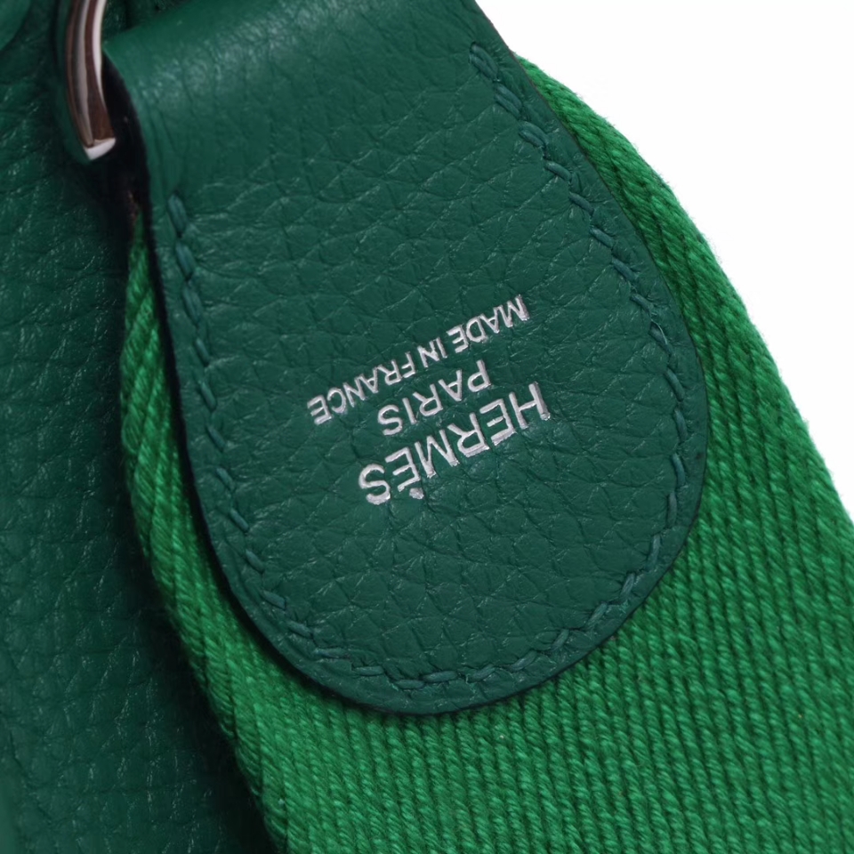 Hermès（爱马仕）Evelyne 伊芙琳 28 银 竹子绿 Togo