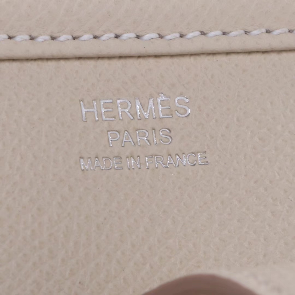 Hermès（爱马仕）Evelyne 伊芙琳 28 银 奶昔白 epsom