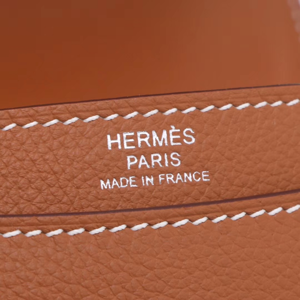 Hermès（爱马仕）hermes 2002新款 20cm 金棕色 珐琅扣银 EV
