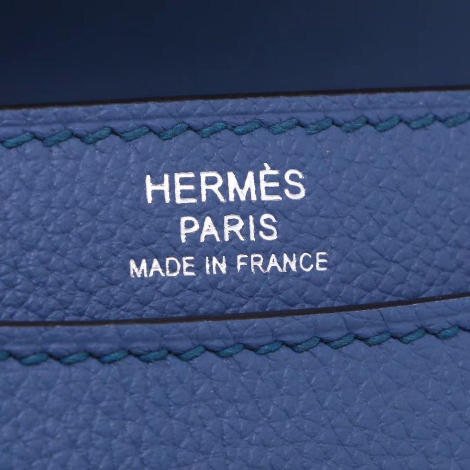 Hermès（爱马仕）hermes 2002 新款 20cm 布莱顿蓝 珐琅扣银 EV