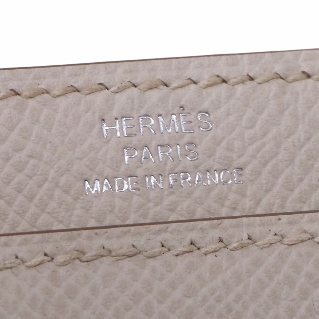 Hermès（爱马仕）Verrou 锁链包 插销包 奶昔白 epsom皮 银扣 17cm