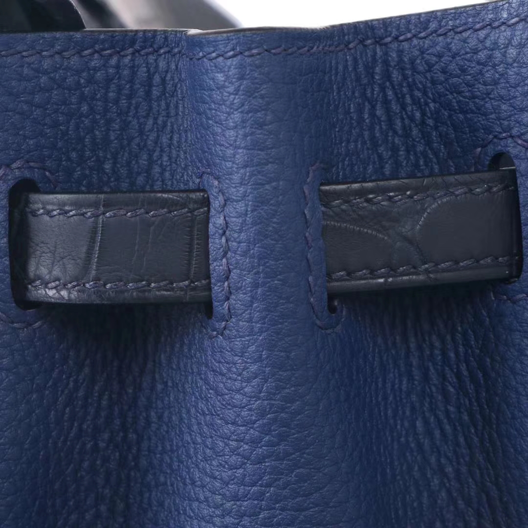 Hermès（爱马仕）birkin 铂金包 宝石蓝 手柄 包盖 抽带 同色鳄鱼 金扣 25cm