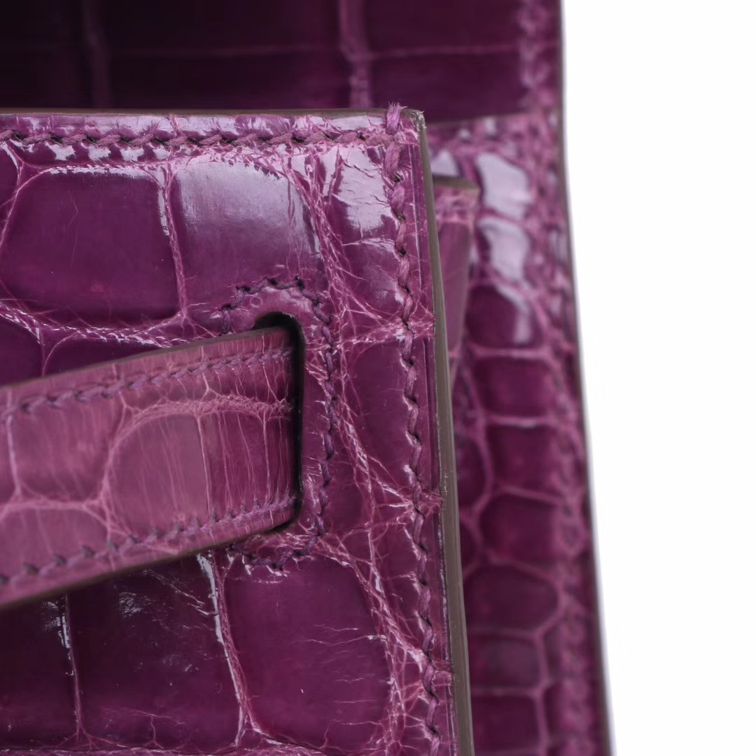 Hermès（爱马仕）Kelly 凯莉包 紫色 亮面鳄鱼 银扣 28cm