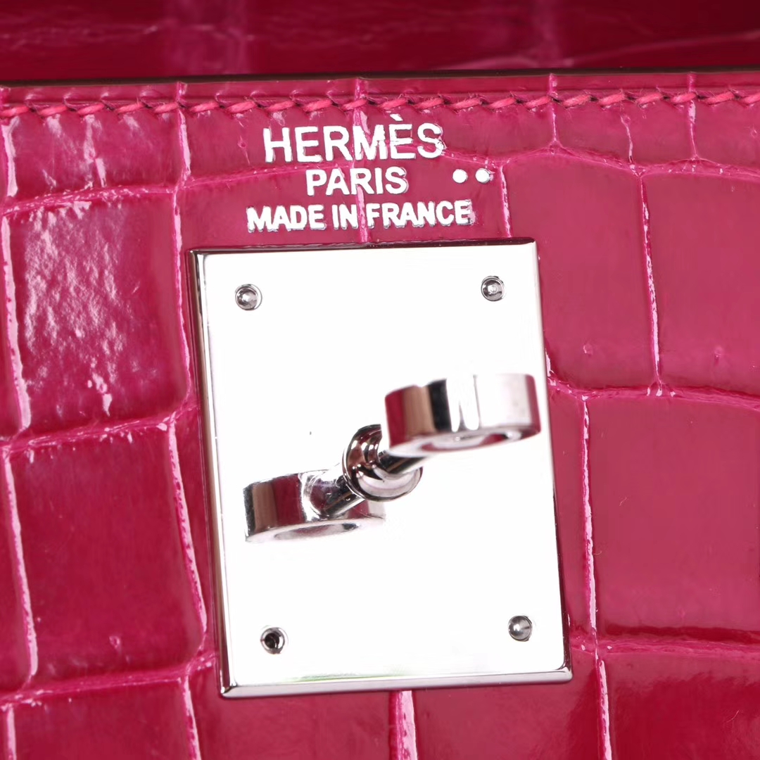 Hermès（爱马仕）Kelly 凯莉包 桃红色 亮面鳄鱼 银扣 28cm