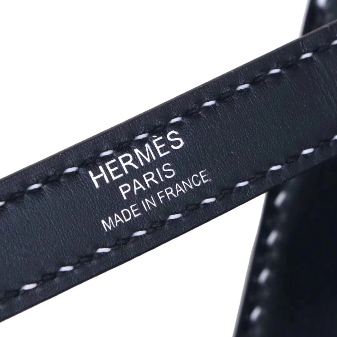 Hermès（爱马仕）Kelly 凯莉包 黑色 Box 黑白钢琴走线 银扣 32cm