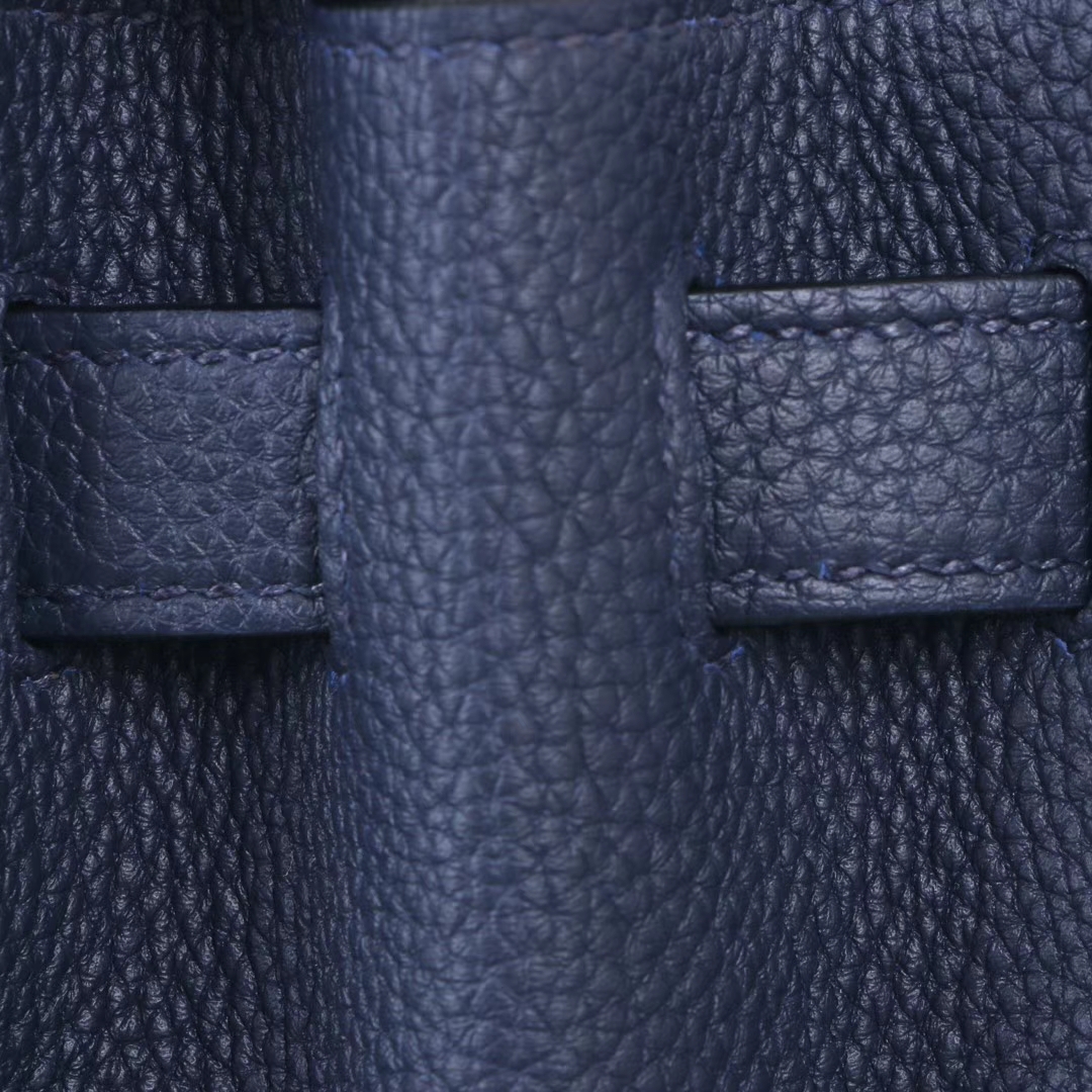 Hermès（爱马仕）Kelly 凯莉包 午夜蓝 Togo 小牛皮 银扣 28cm