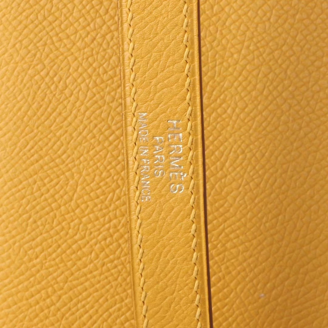 Hermès（爱马仕）Kelly 凯莉包 琥珀黄 EP皮 金扣 28cm