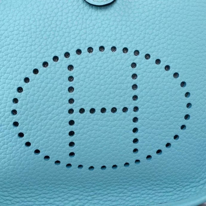 Hermès（爱马仕）mini evelyne 伊芙琳 马卡龙蓝 Togo 银扣 17cm