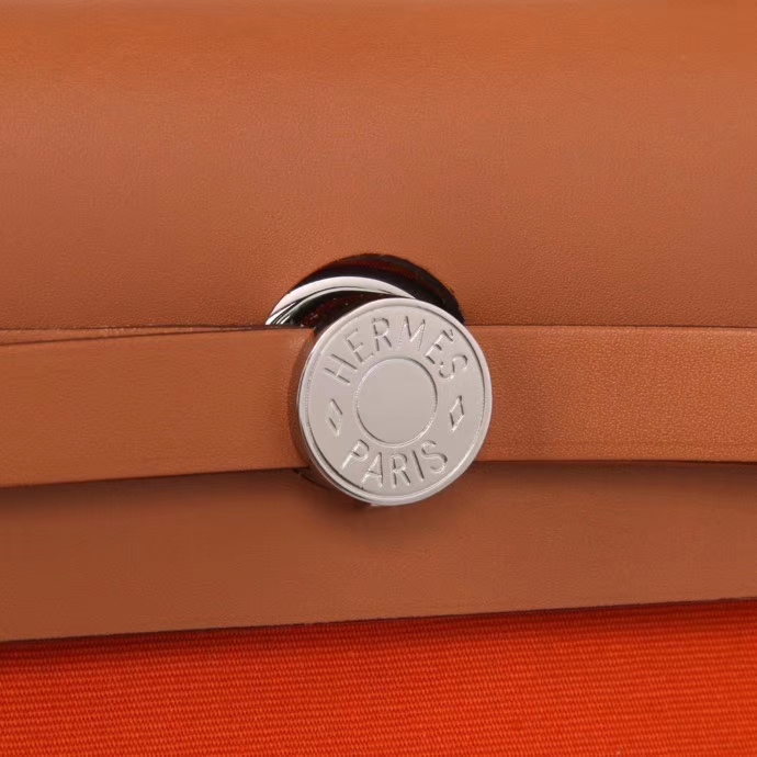 Hermès（爱马仕）Herbag 手提单肩包 金棕盖头橙色帆布 银扣 31cm